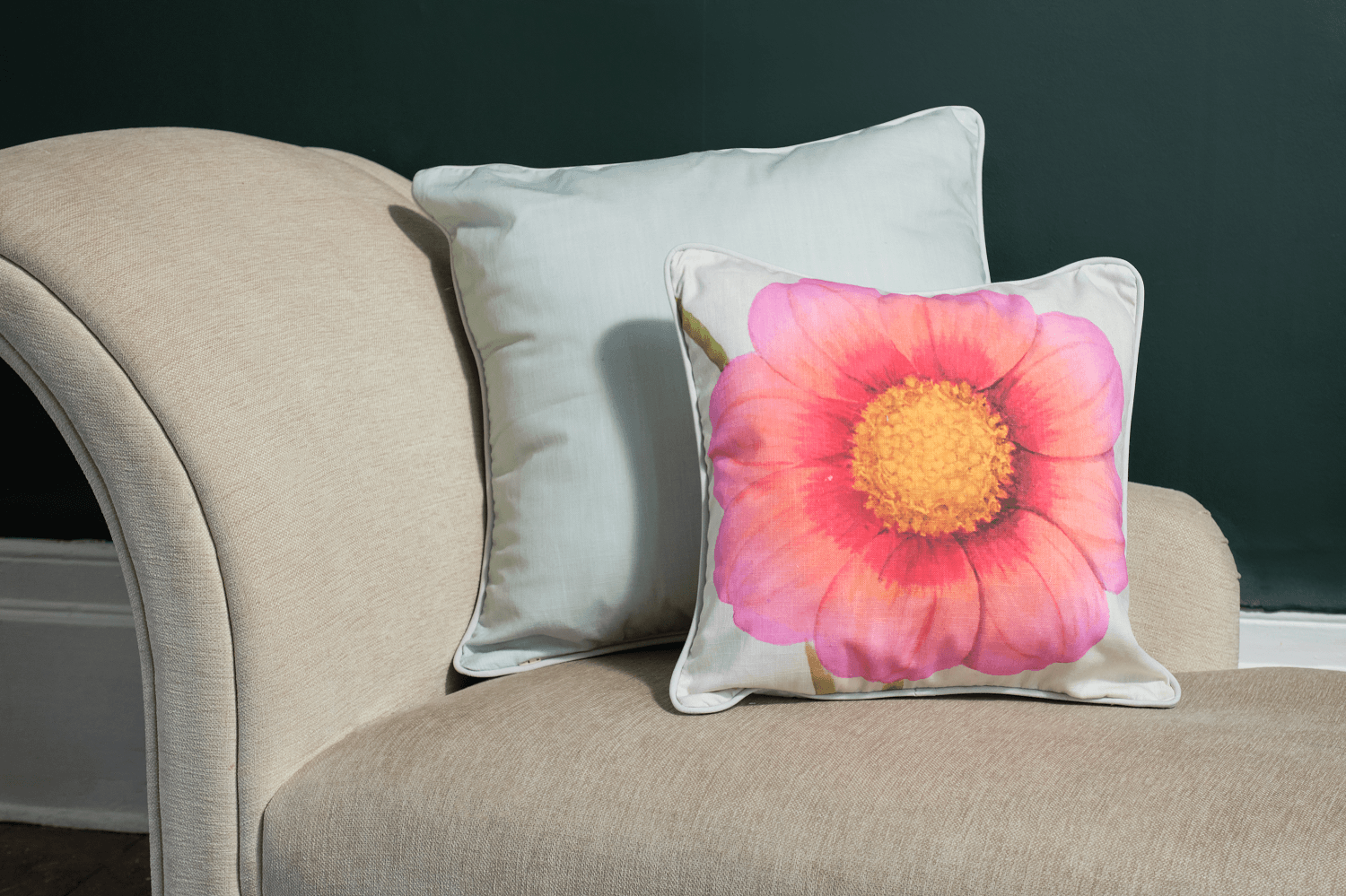 Dahlia Little Jenny Single Flower - Alfred Wise Cushion